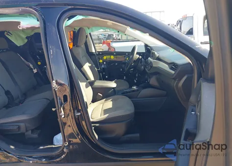 2022 Ford Escape S z USA, uszkodzony, nr VIN 1FMCU0F66NUA05521